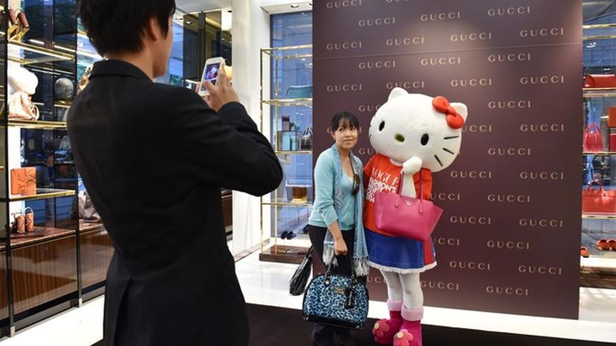 G1 - Hello Kitty comemora 40 anos e é homenageada com coleção da Gucci -  notícias em Pop & Arte