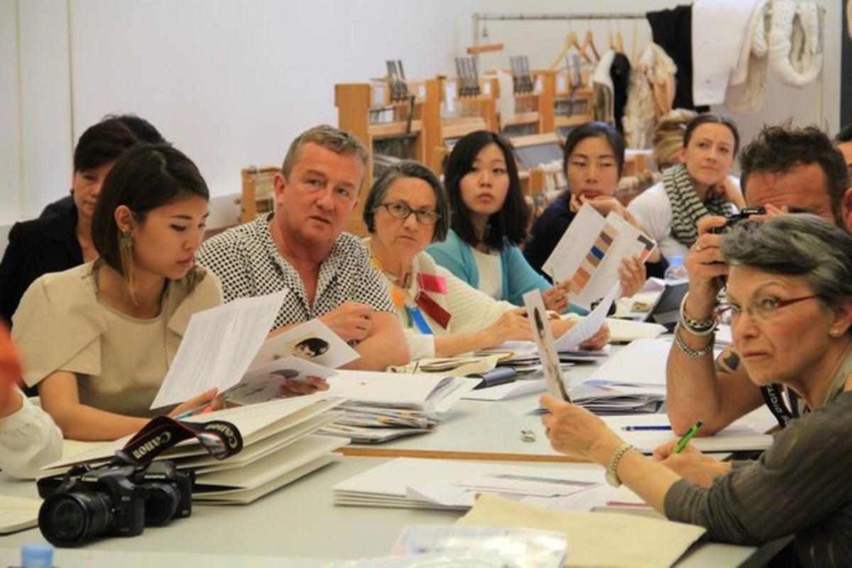 Un total de 34 miembros de Intercolor se han reunido en la Escuela Superior de Diseño de Sabadell, para determinar las tendencias de color de la primavera del 2016.