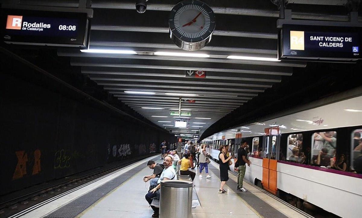 La estación de la Sagrera, durante la jornada de huelga de Renfe. La estación de la Sagrera, durante la jornada de huelga de Renfe.