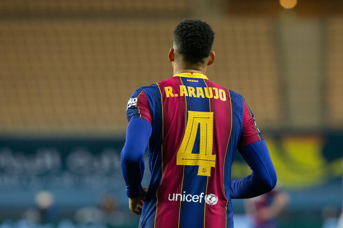 Araujo, en la final de la Supercopa de España en Sevilla Araujo, en la final de la Supercopa de España en Sevilla