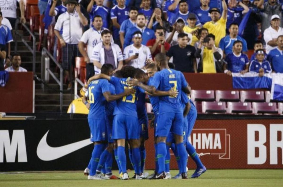 Neymar i Coutinho destrossen la selecció del Salvador Neymar i Coutinho destrossen la selecció del Salvador
