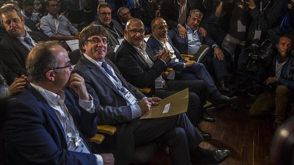 El PDECat i Puigdemont perfilen una "llista del president" transversal