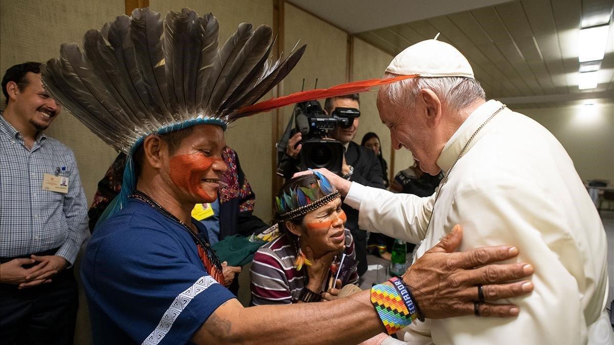 El papa Francisco, el pasado 17 de octubre, en un encuentro con comunidades indígenas de la Amazonia.