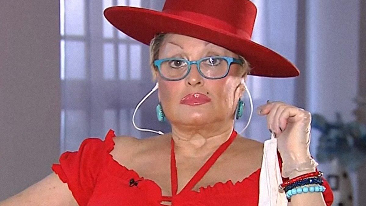 Aramís Fuster en 'Todo es mentira': "Estoy vetada en televisión por el enano cabezón" Aramís Fuster en 'Todo es mentira': "Estoy vetada en televisión por el enano cabezón"