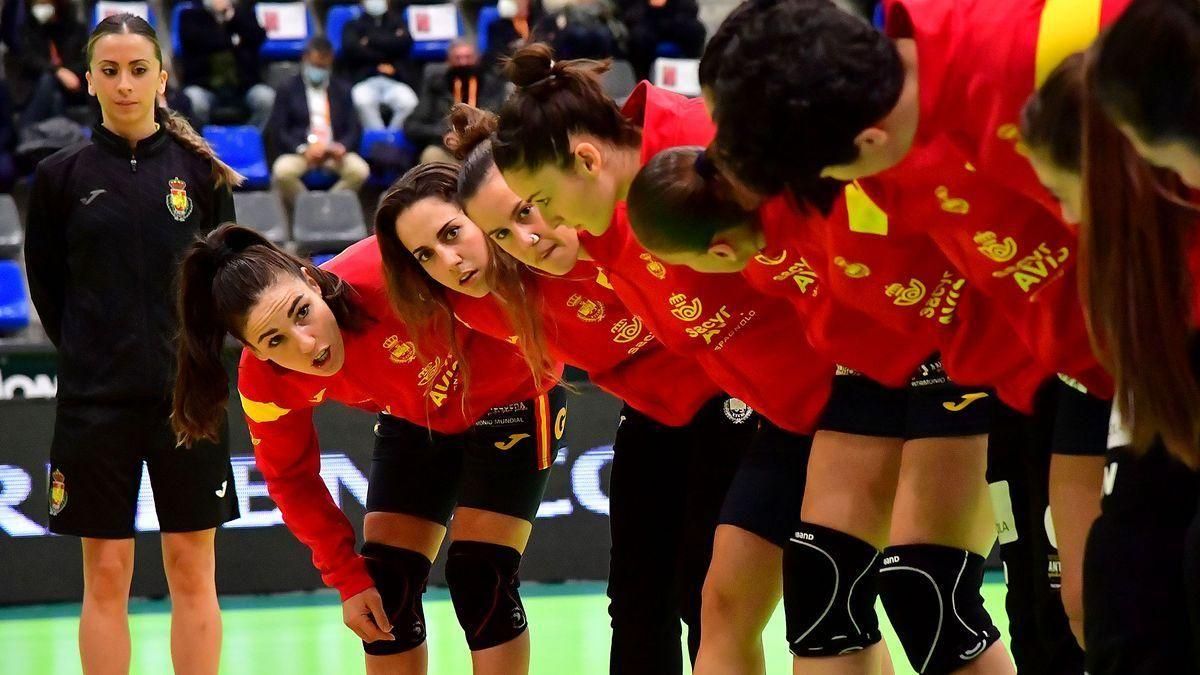 Una imagen de las jugadoras españolas poco antes del partido Una imagen de las jugadoras españolas poco antes del partido