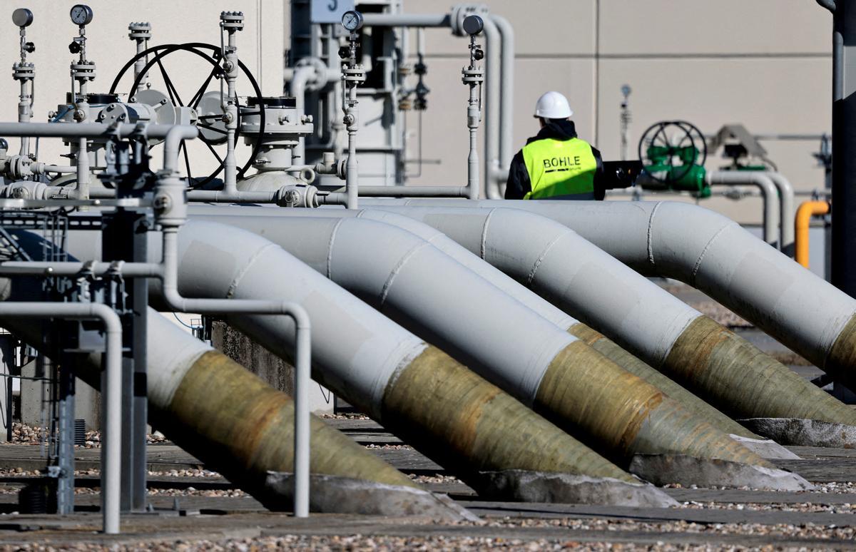 Las tuberías en las instalaciones de recalada del gasoducto ’Nord Stream 1’ se muestran en Lubmin, Alemania.