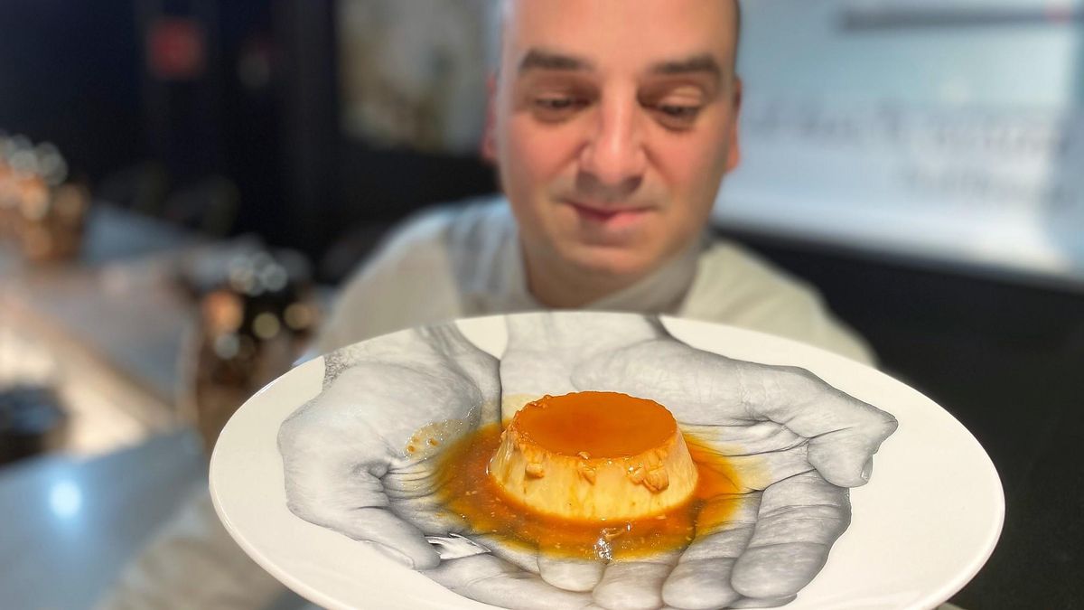 Romain Fornell, con su flan. Romain Fornell, con su flan.