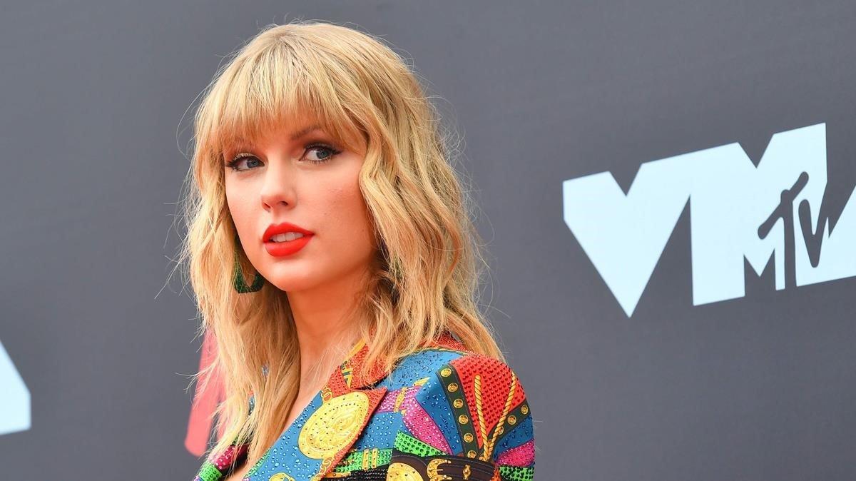 Taylor Swift regrava la seva música, propietat d'un fons d'inversió