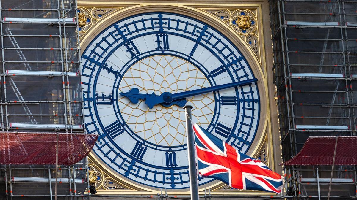 -FOTODELDIA- Londres (Reino Unido) 05 12 2020 - La bandera britanica ondea cerca del Big Ben en Westminster Londres (Reino Unido) este sabado Los negociadores britanicos y de la UE han pausado las negociaciones sobre el brexit EFE VICKIE FLORES -FOTODELDIA- Londres (Reino Unido) 05 12 2020 - La bandera britanica ondea cerca del Big Ben en Westminster Londres (Reino Unido) este sabado Los negociadores britanicos y de la UE han pausado las negociaciones sobre el brexit EFE VICKIE FLORES