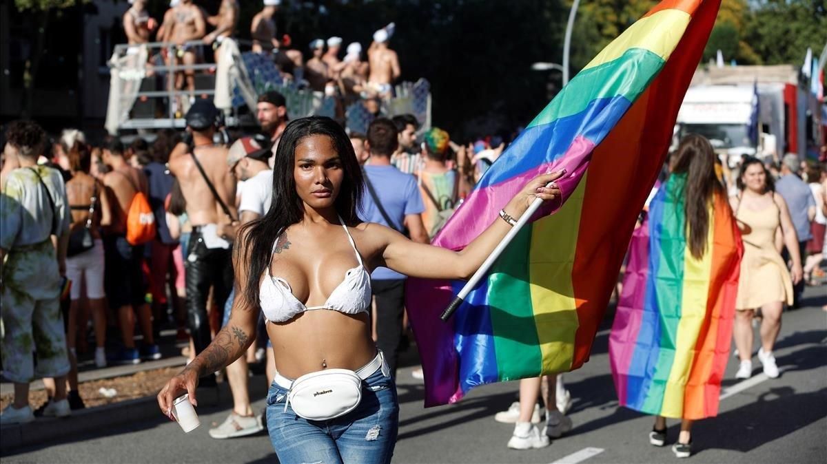 Participantes de la manifestación del Orgullo LGTBI en Barcelona, en el 2019. Participantes de la manifestación del Orgullo LGTBI en Barcelona, en el 2019.