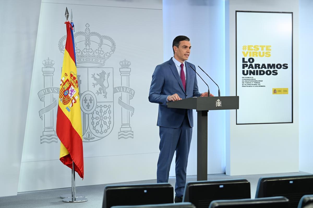 El presidente del Gobierno, Pedro Sánchez, durante su comparecencia en la Moncloa en la que comunicó la nueva composición del Gabinete, este 10 de julio. 