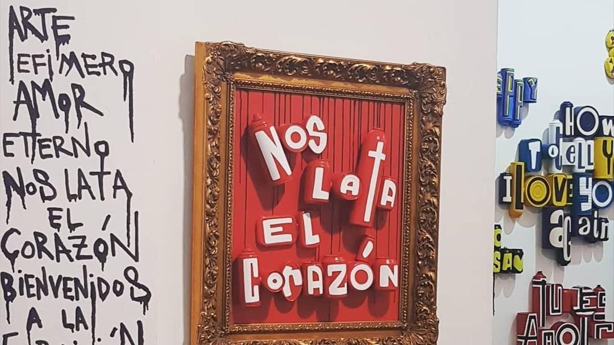 La exposición está repleta de mensajes positivos y optimistas. La exposición está repleta de mensajes positivos y optimistas.