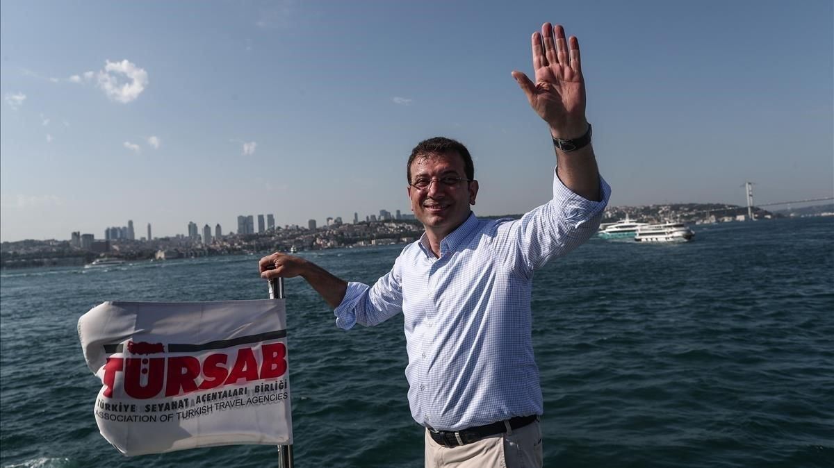 Ekrem Imamoglu durante la campaña electoral. Ekrem Imamoglu durante la campaña electoral.