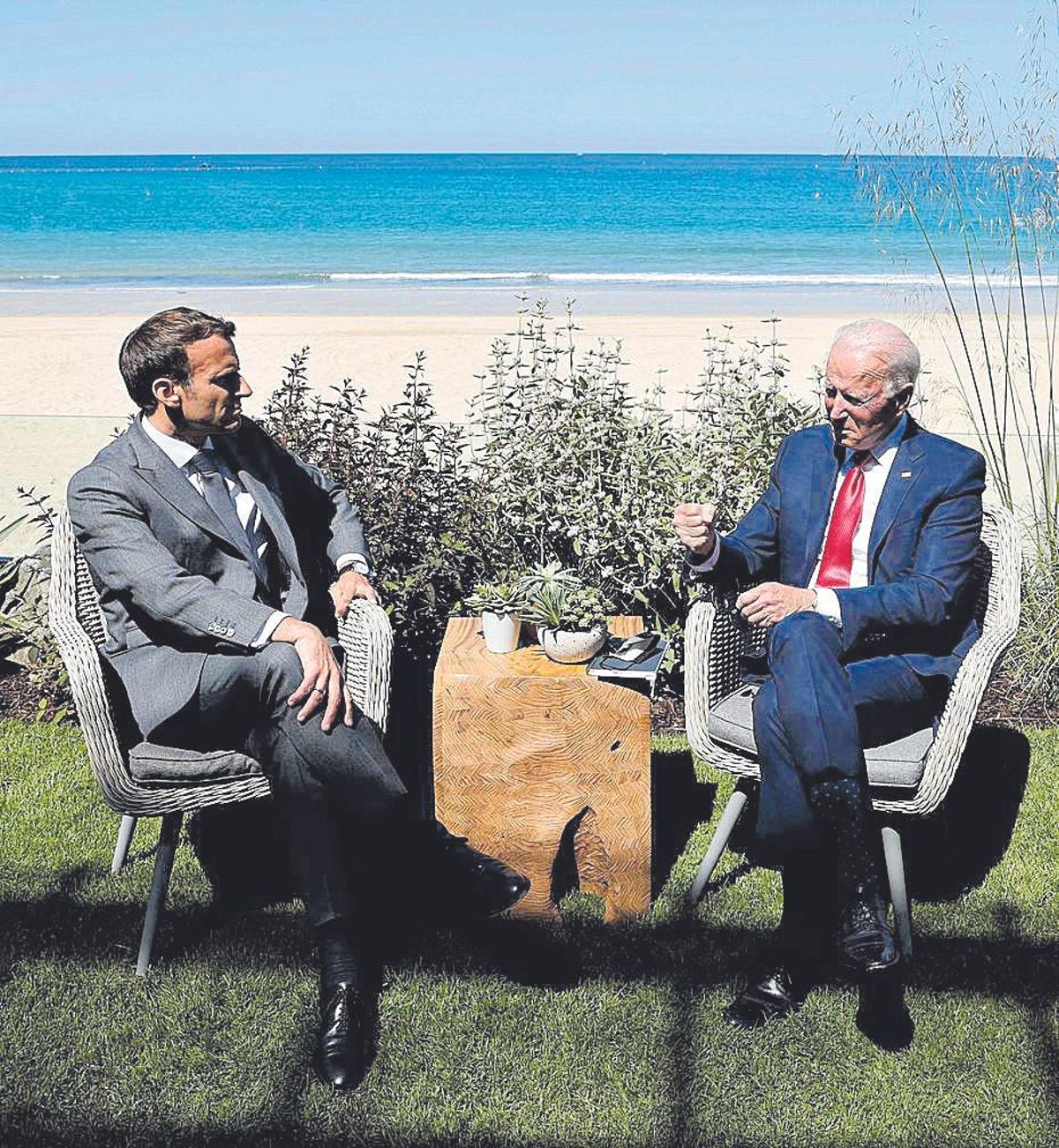 los presidentes de Francia, Emmanuel Macron, y el de Estados Unidos, Joe Biden, en la cumbre del G7 en Cornualles, el Reino Unido, el pasado mes de junio. los presidentes de Francia, Emmanuel Macron, y el de Estados Unidos, Joe Biden, en la cumbre del G7 en Cornualles, el Reino Unido, el pasado mes de junio.