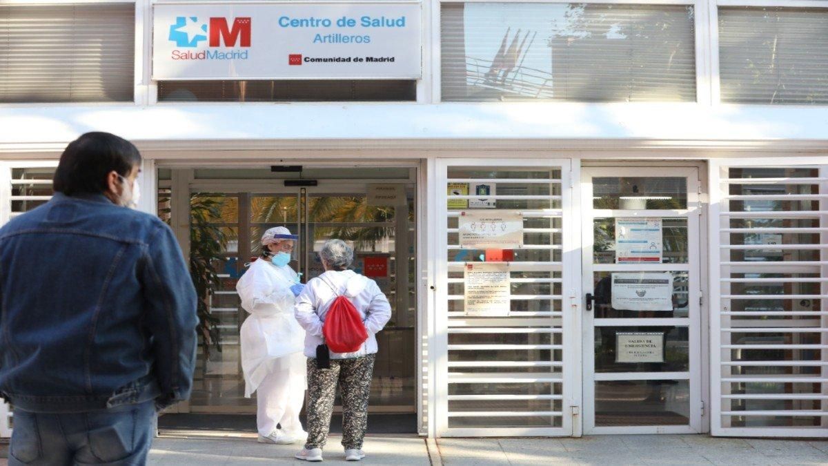 Exterior de un centro de atención primaria de Madrid. Exterior de un centro de atención primaria de Madrid.