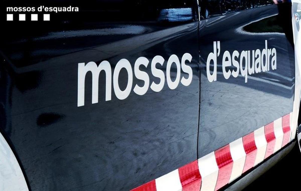 archivo coche patrulla mossos desquadra archivo coche patrulla mossos desquadra