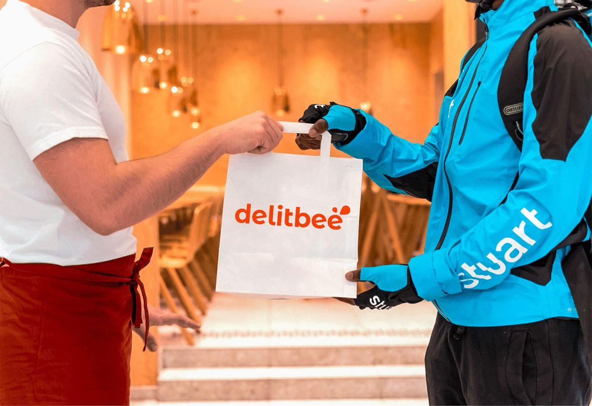 Delitbee i Stuart col·laboren per a un repartiment a domicili més eficient i sostenible Delitbee i Stuart col·laboren per a un repartiment a domicili més eficient i sostenible