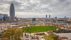 Vista de la plaza de las Glòries y su entorno, en Barcelona.