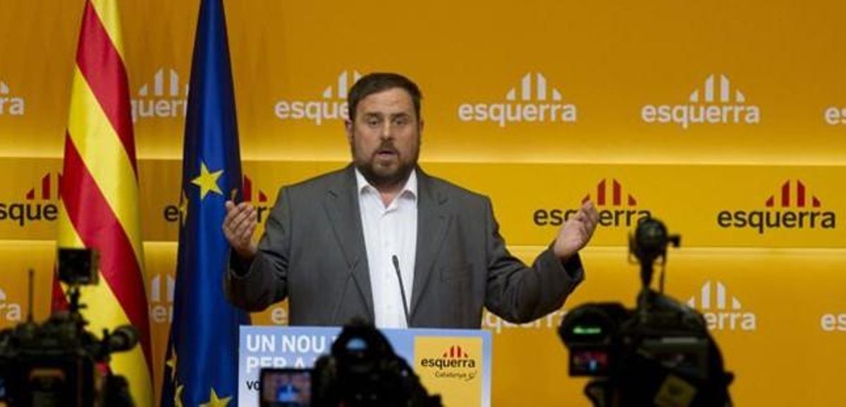 El candidato de ERC, Oriol Junqueras, este lunes en la sede de ERC. El candidato de ERC, Oriol Junqueras, este lunes en la sede de ERC.
