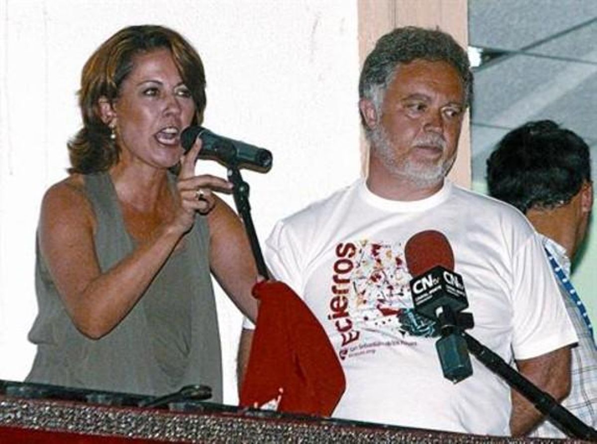 Barcina y Manuel Ángel Fernández, alcalde de San Sebastián de los Reyes, durante el pregón en esta localidad. Barcina y Manuel Ángel Fernández, alcalde de San Sebastián de los Reyes, durante el pregón en esta localidad.
