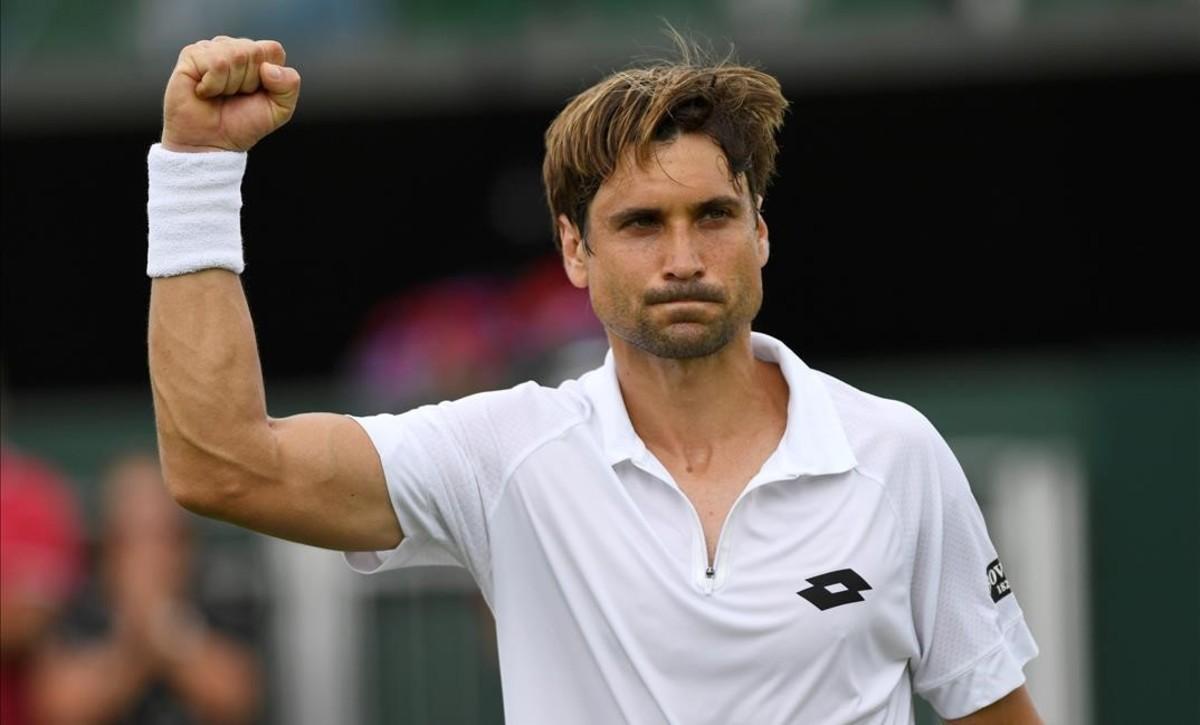 Ferrer celebra la victoria sobre Gasquet en Wimbledon.
