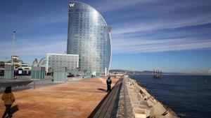 Barcelona inaugura el nou passeig del Trencaones