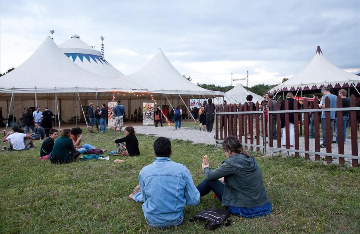 El festival Circ Cric torna a desplegar la seva carpa al Montseny
