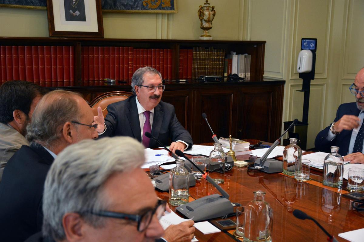 Isabel Díaz Ayuso, una heroína en diferido de "1984" ante el Poder Judicial, por Ernesto Ekaizer Isabel Díaz Ayuso, una heroína en diferido de "1984" ante el Poder Judicial, por Ernesto Ekaizer