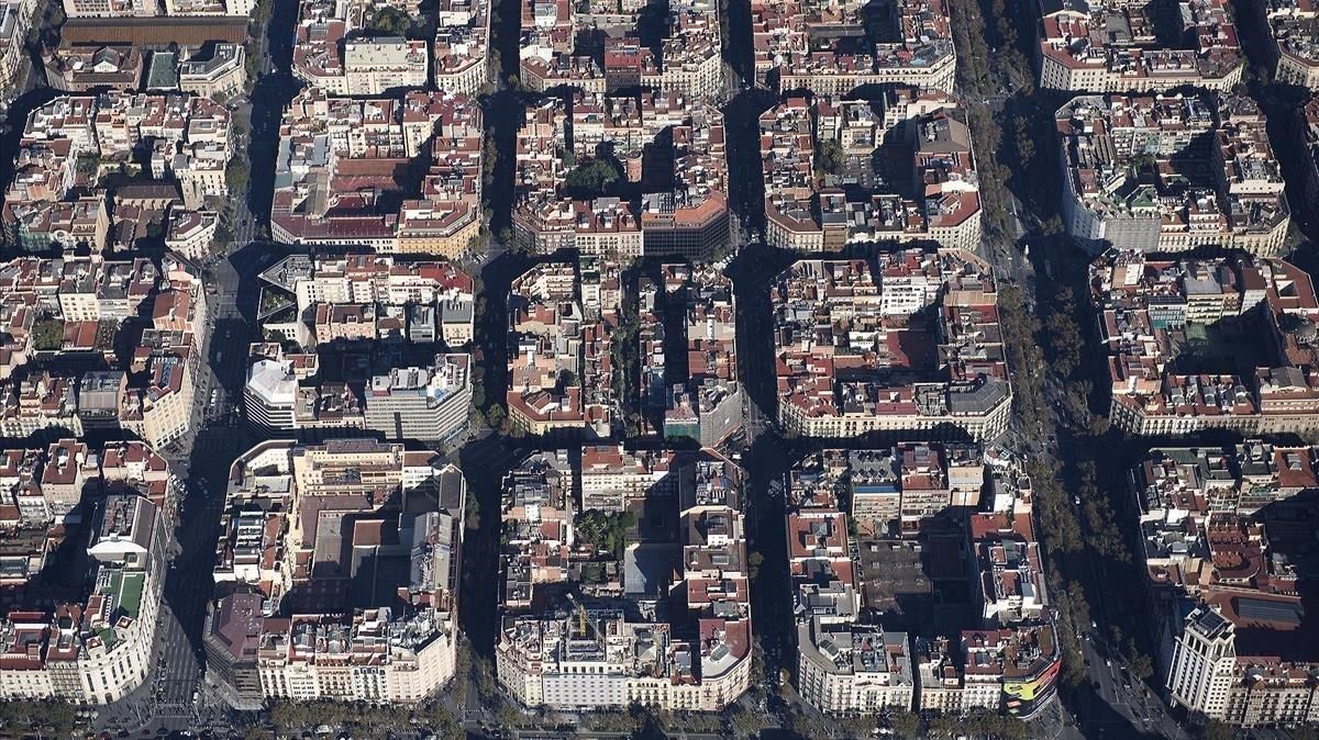 Vista aérea del Eixample. Vista aérea del Eixample.