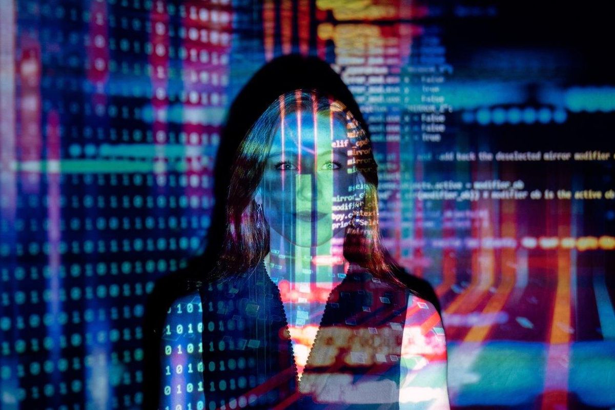 Hay trabajo en el sector TIC, pero... ¿es para todos? Hay trabajo en el sector TIC, pero... ¿es para todos?