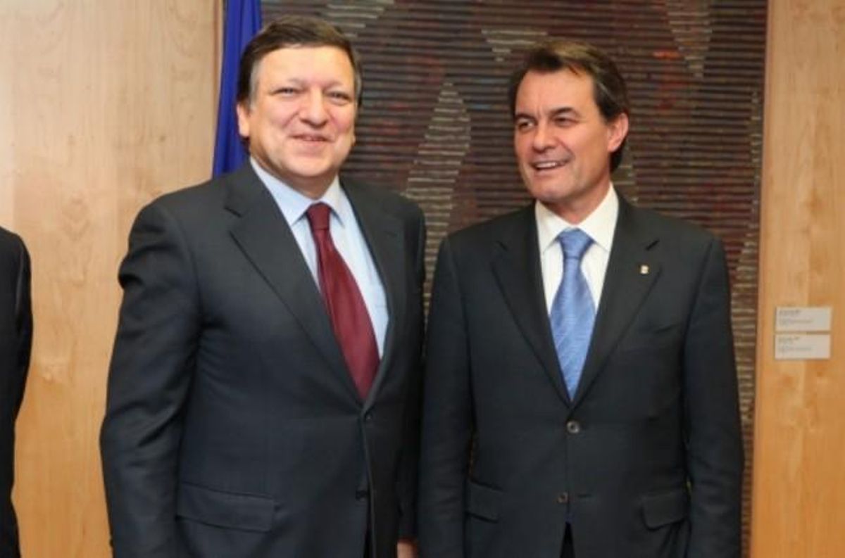 El presidente de la CE, José Manuel Durao Barroso, con el ’president’ Artur Mas, en Bruselas El presidente de la CE, José Manuel Durao Barroso, con el ’president’ Artur Mas, en Bruselas