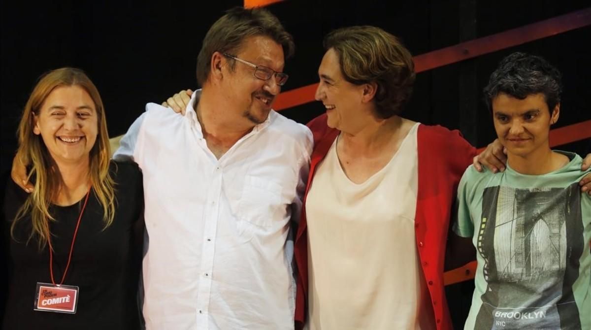 Sònia Farré, Xavier Domènech, Ada Colau y Lucía Martín, este domingo. Sònia Farré, Xavier Domènech, Ada Colau y Lucía Martín, este domingo.