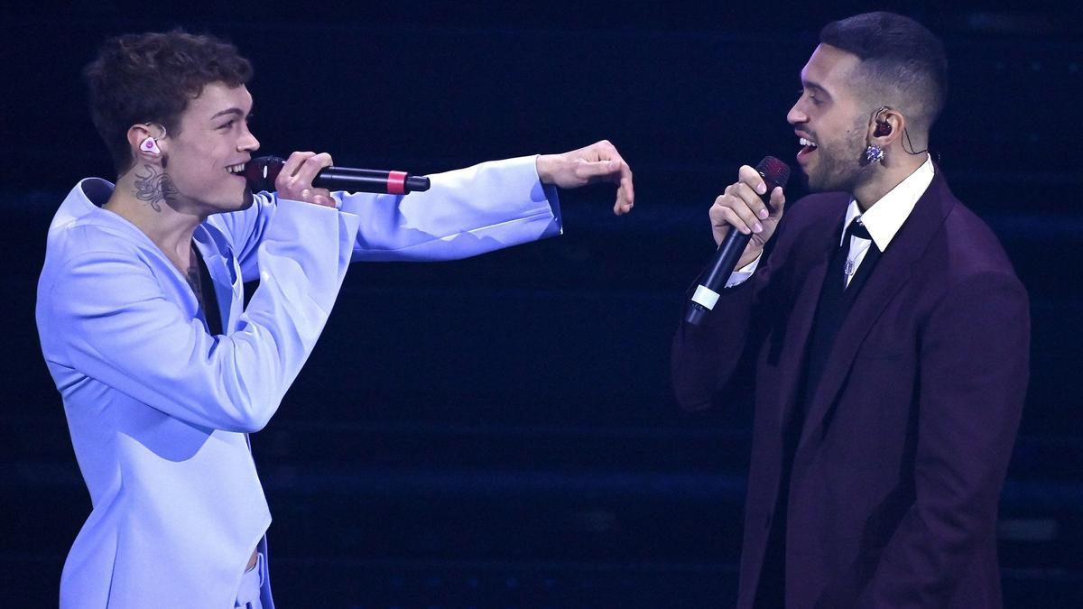 Mahmood y Blanco, en una de sus actuaciones en Sanremo.