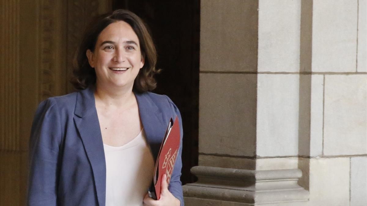 La alcaldesa de Barcelona, Ada Colau. La alcaldesa de Barcelona, Ada Colau.