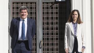 Los ministros de Seguridad Social, José Luís Escrivá, y de Derechos Sociales, Ione Belarra.
