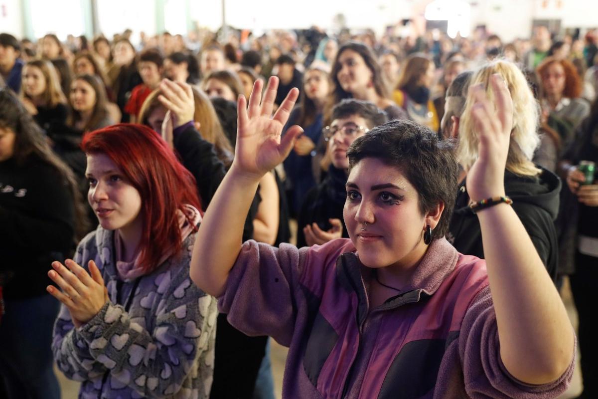 La convocatoria de huelga de los colectivos feministas ha generado rechazo en algunos estamentos de las sociedad española. La convocatoria de huelga de los colectivos feministas ha generado rechazo en algunos estamentos de las sociedad española.