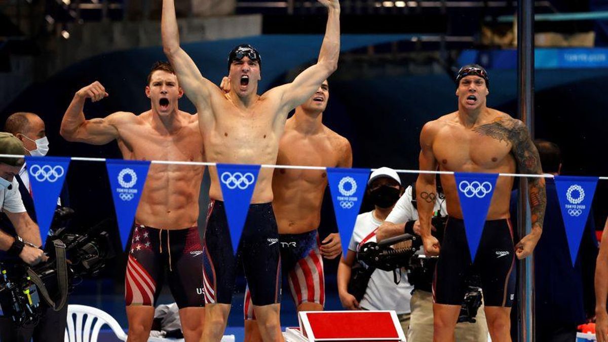 Dressel adorna su quinto oro con un récord mundial Dressel adorna su quinto oro con un récord mundial