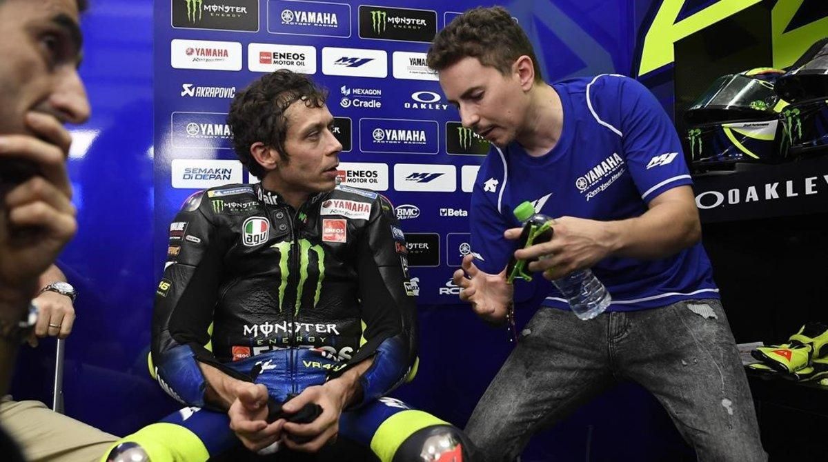 Una cosa mai vista ni imaginable: Lorenzo aconsellant Rossi Una cosa mai vista ni imaginable: Lorenzo aconsellant Rossi