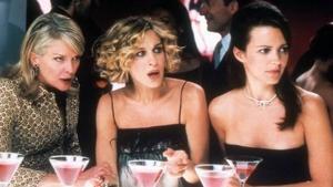 Carrie Bradshaw (Sarah Jessica Parker), Charlotte York (Kristin Davis) y Enid Frick (Candice Bergen), en una escena de ’Sexo en Nueva York’