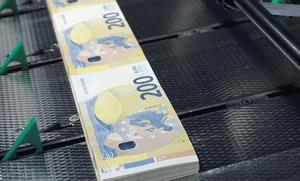 Fabricación de billetes de 200 euros, en mayo del 2019.