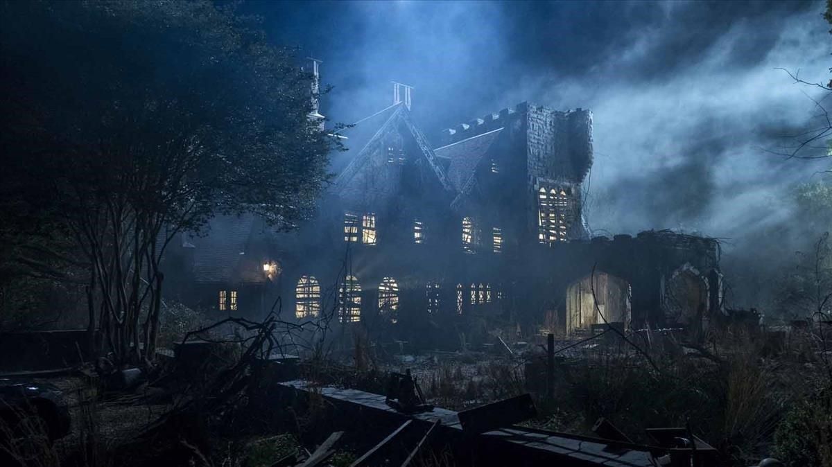 Una imagen de la serie televisiva ’La maldición de Hill House’. Una imagen de la serie televisiva ’La maldición de Hill House’.