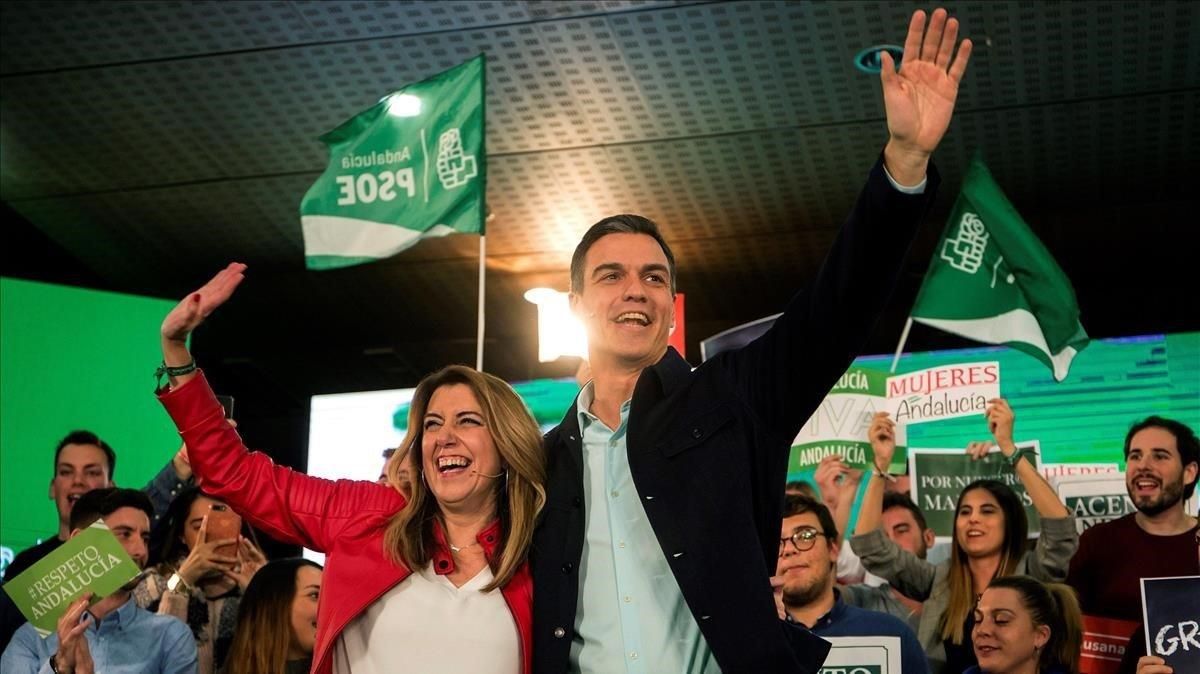 Pedro Sánchez y Susana Díaz, en un mitin del PSOE en Marbella (Málaga) durante la campaña para las elecciones andaluzas de 2018. Pedro Sánchez y Susana Díaz, en un mitin del PSOE en Marbella (Málaga) durante la campaña para las elecciones andaluzas de 2018.