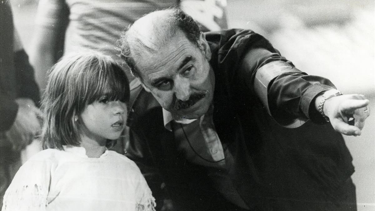 Lluís Josep Comeron, durante el rodaje de la película ’La rebelión de los pájaros’. Lluís Josep Comeron, durante el rodaje de la película ’La rebelión de los pájaros’.