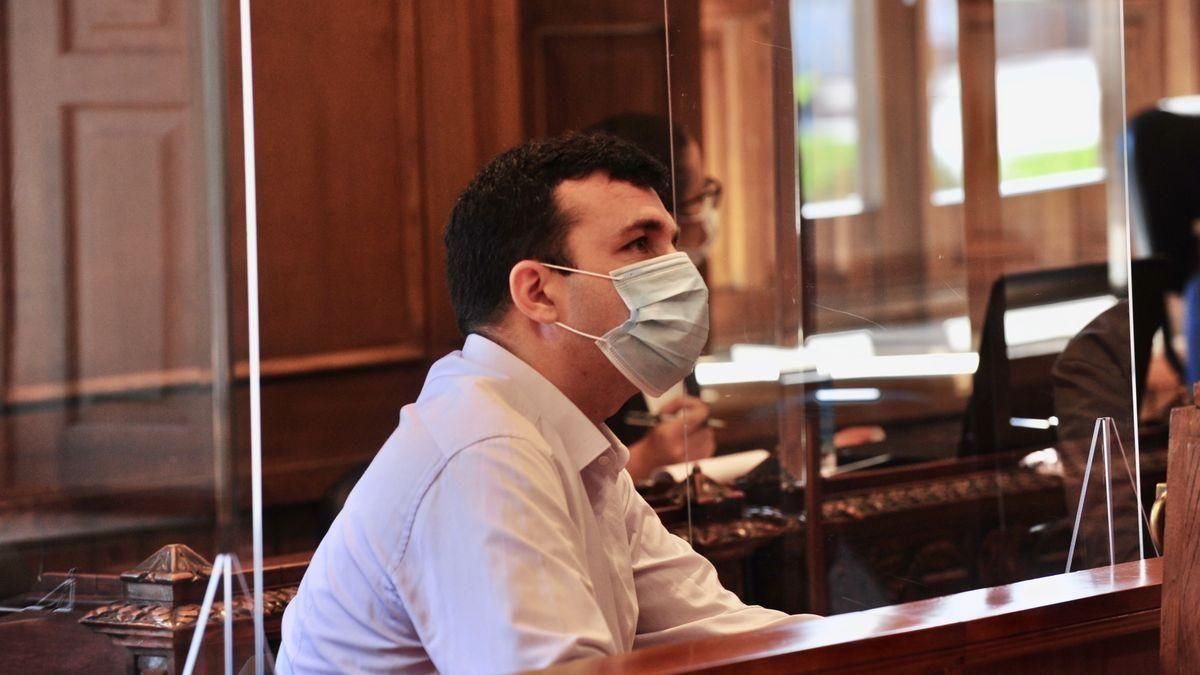 Condenan a 32 años y medio de cárcel al salesiano de Vigo que abusó de seis menores Condenan a 32 años y medio de cárcel al salesiano de Vigo que abusó de seis menores