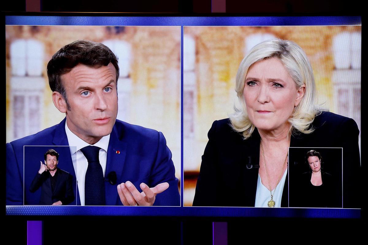Emmanuel Macron y Marine Le Pen, durante el debate.