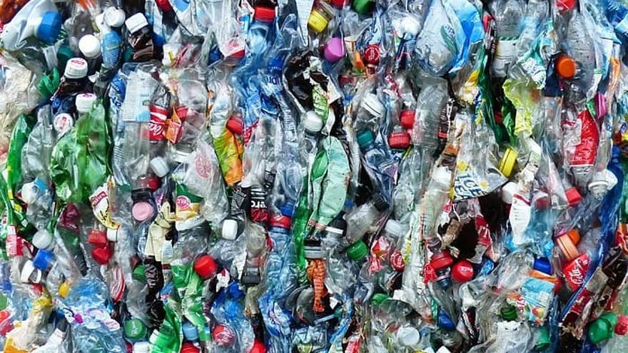 Totes les mentides sobre el reciclatge de plàstics - Vimarsana News