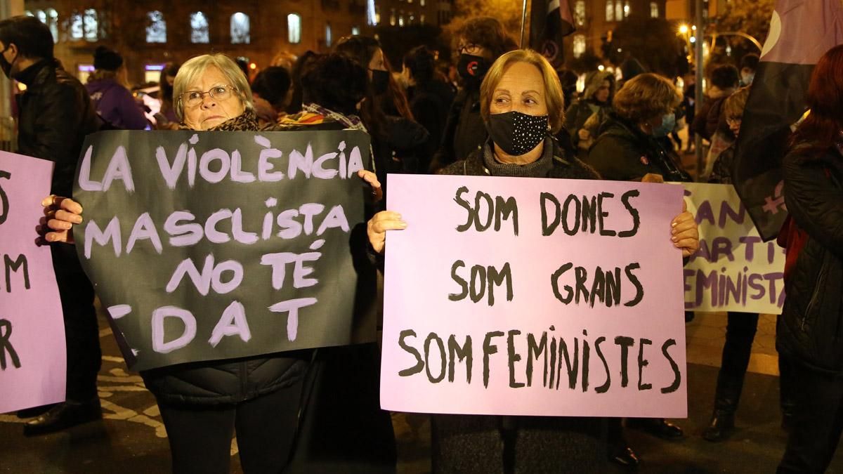 Manifestación en el centro de Barcelona contra la violencia de género Manifestación en el centro de Barcelona contra la violencia de género