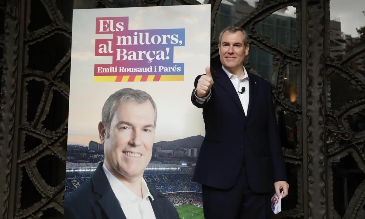 Emili Rousaud, con el cartel de su candidatura. Emili Rousaud, con el cartel de su candidatura.