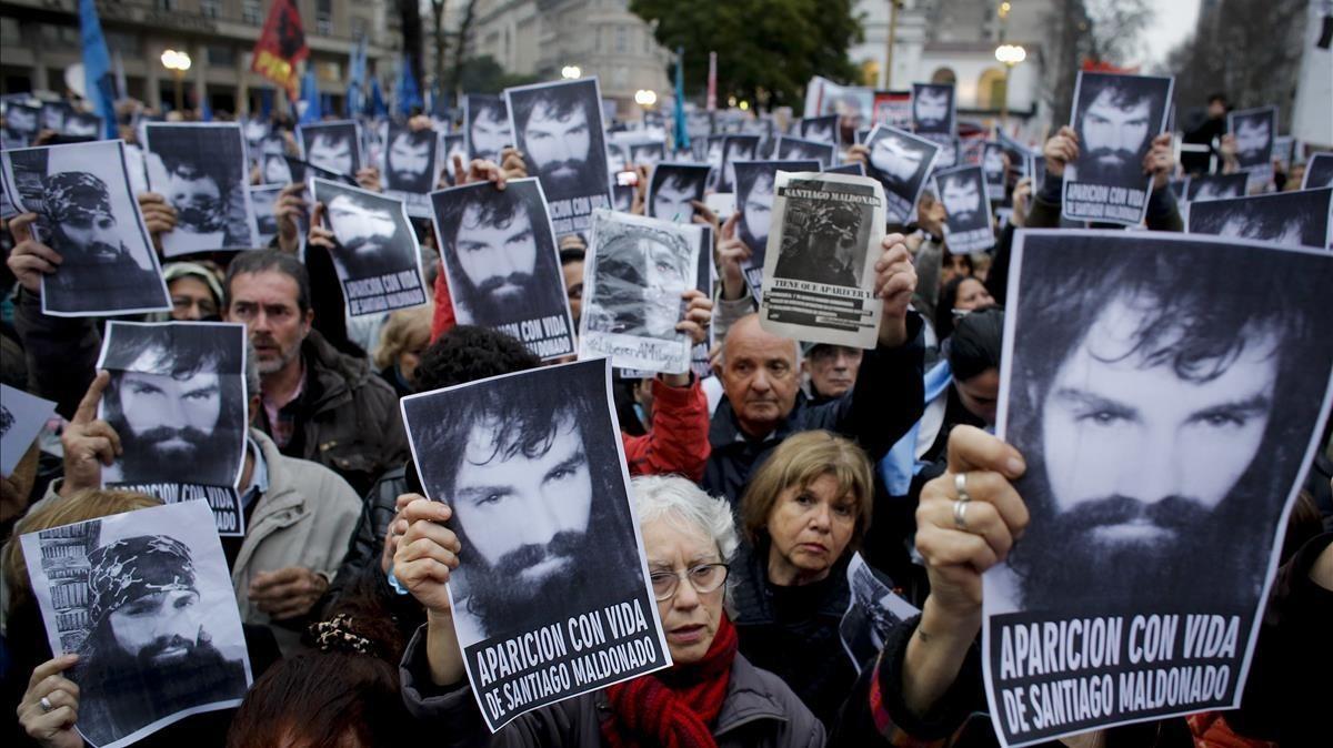 Trobat a l'Argentina el probable cadàver de l'activista desaparegut