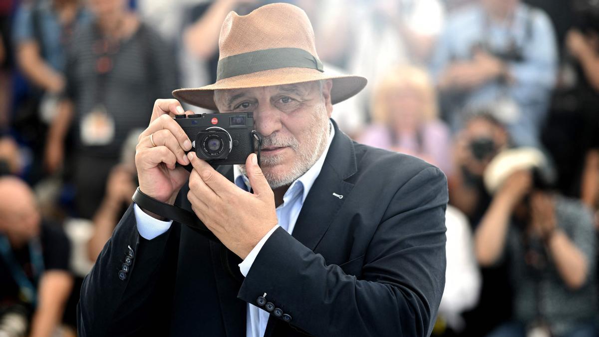 Jose Luis Lopez-Linares, en la presentación en Cannes de ’Goya, el ojo que escucha’